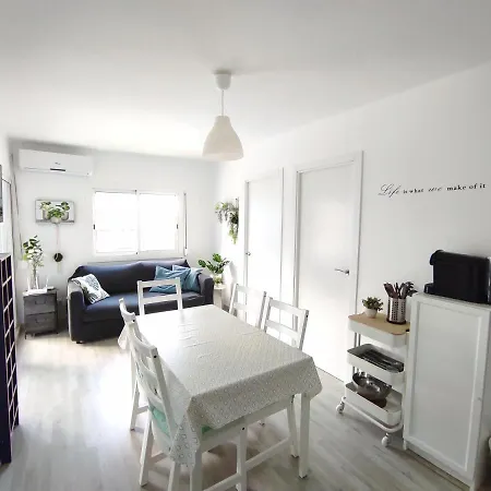 Aiguaneu Es Mediterrani Appartement